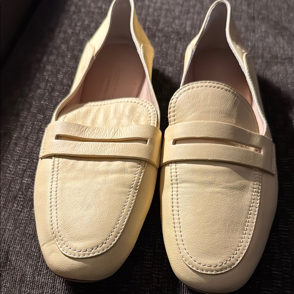 Brand New Club Monaco Cream Leather Loafers Size 36.5 (7)